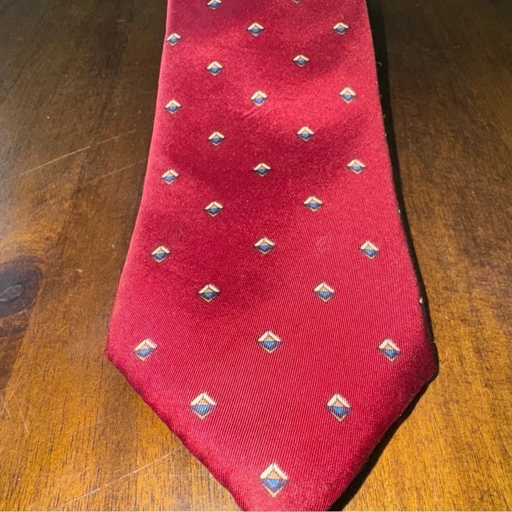 Vintage Prince Igor Neck Tie Burgundy Silk w Mini Diamond Pattern 3” W x 54” L
